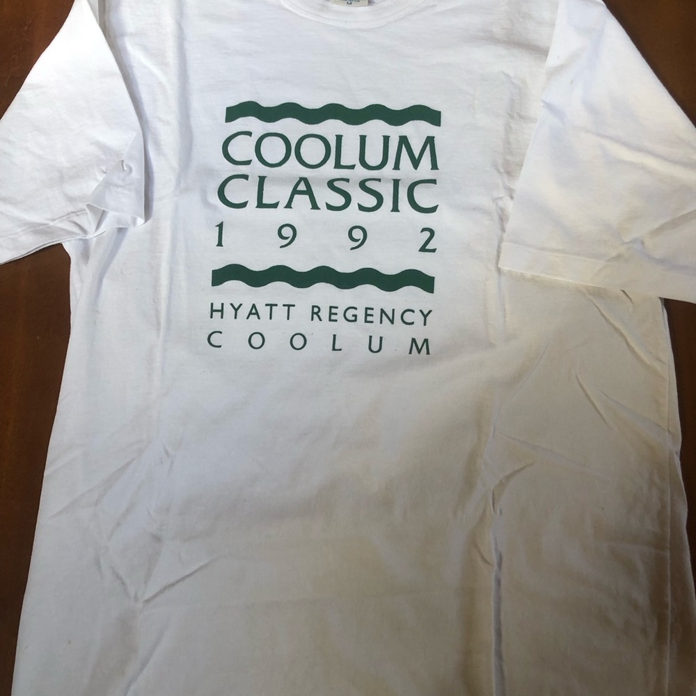 Men's vintage white graphic t-shirt commemorating the 1992 Coolum Classic.